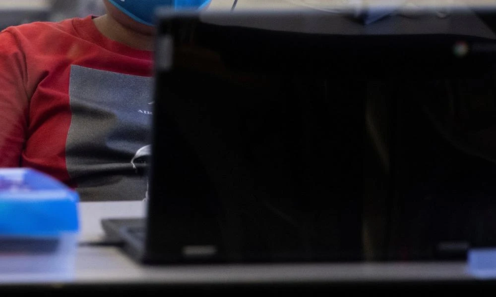 Σοκ στη Θεσσαλονίκη: Διαδικτυακός "φίλος" ανήλικης την ανάγκασε να χαράξει το σώμα της - Την προέτρεψε να ακρωτηριάσει τα γεννητικά της όργανα